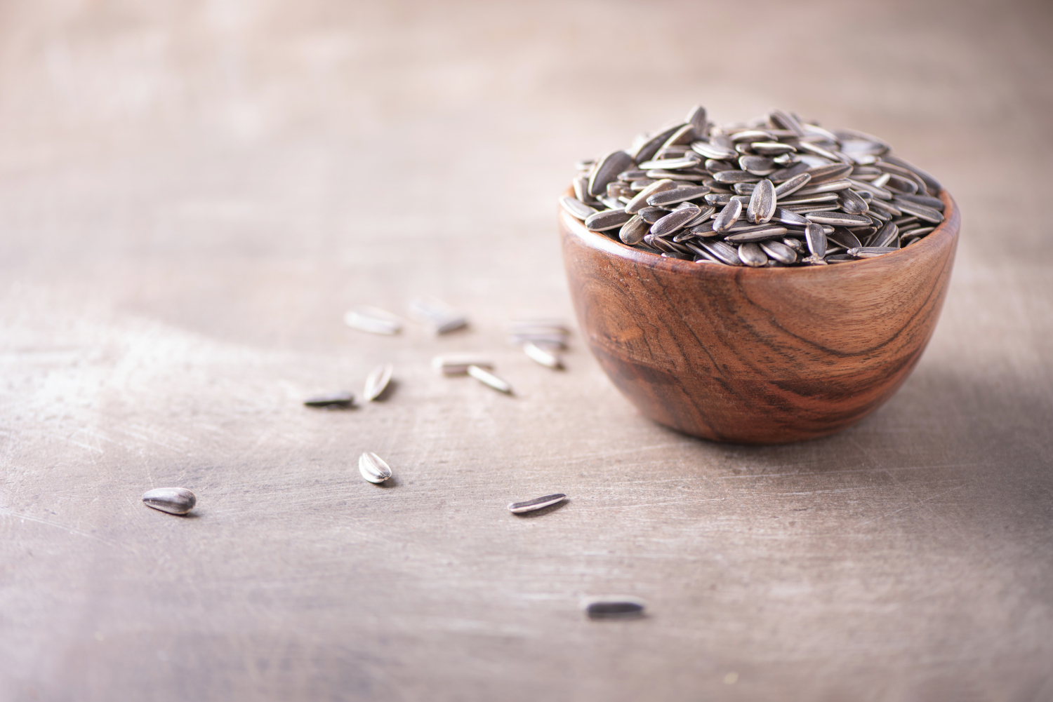 Are Sunflower Seeds Keto? Carbs, Benefits, Drawbacks Dr. Robert Kiltz