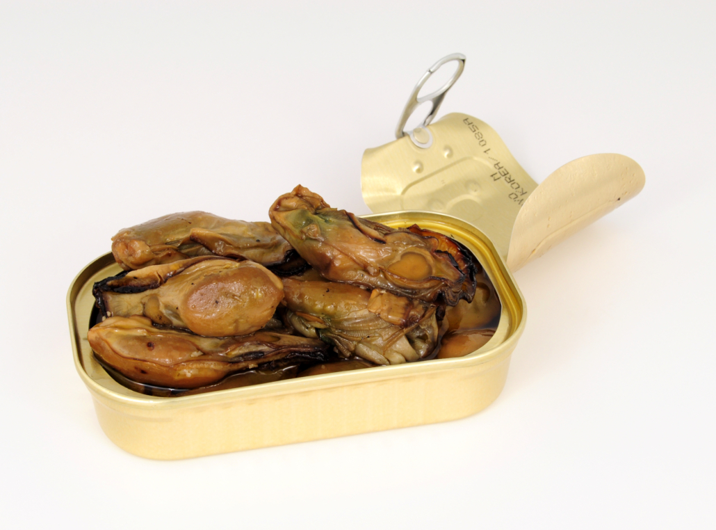 Tinned wood smoked oysters in sunflower oil