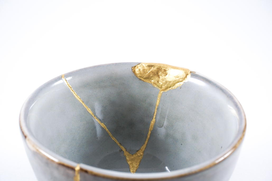 Gray japanese gold Kintsugi